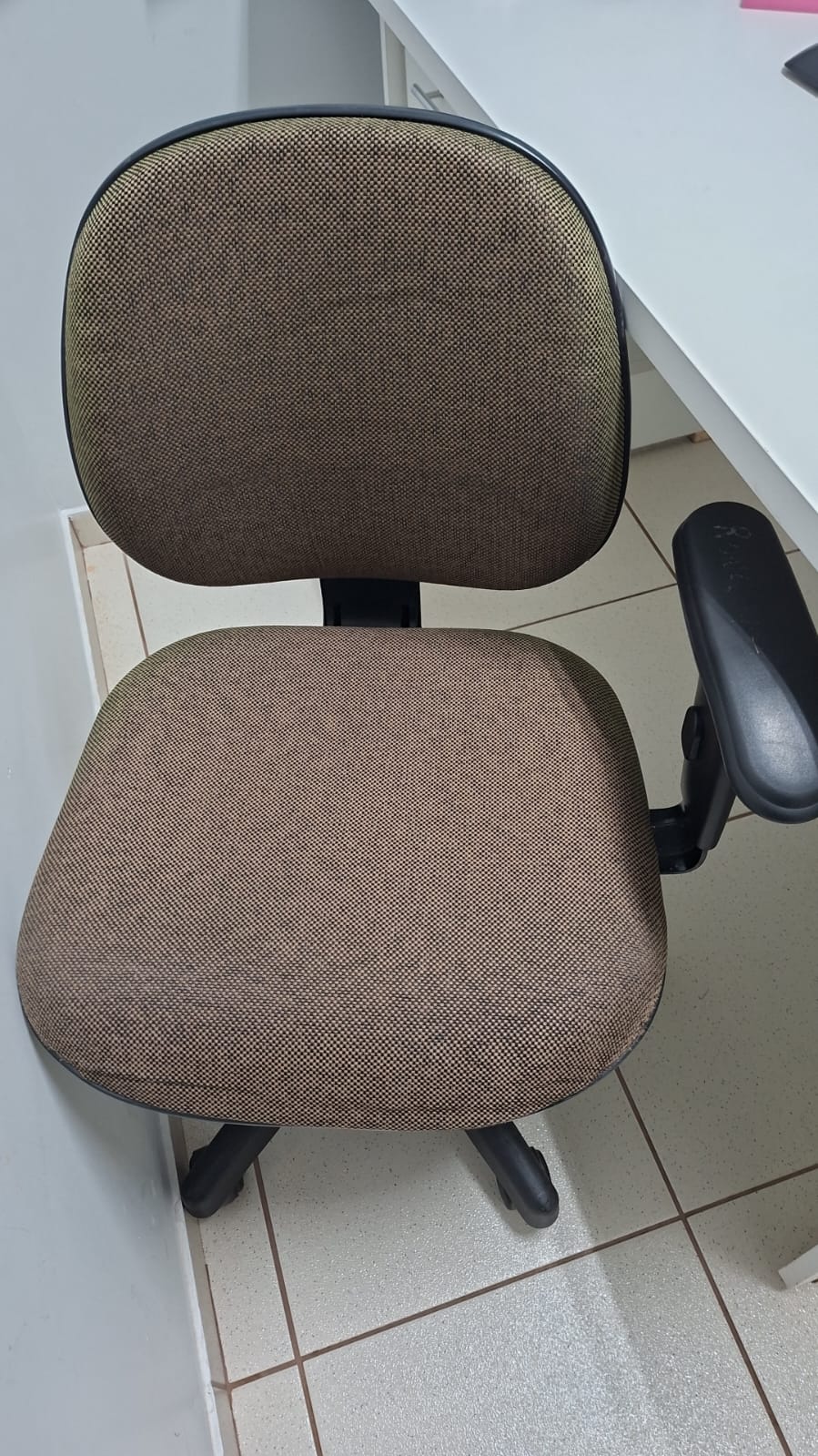 REPARADOR(A) DE MÓVEIS
