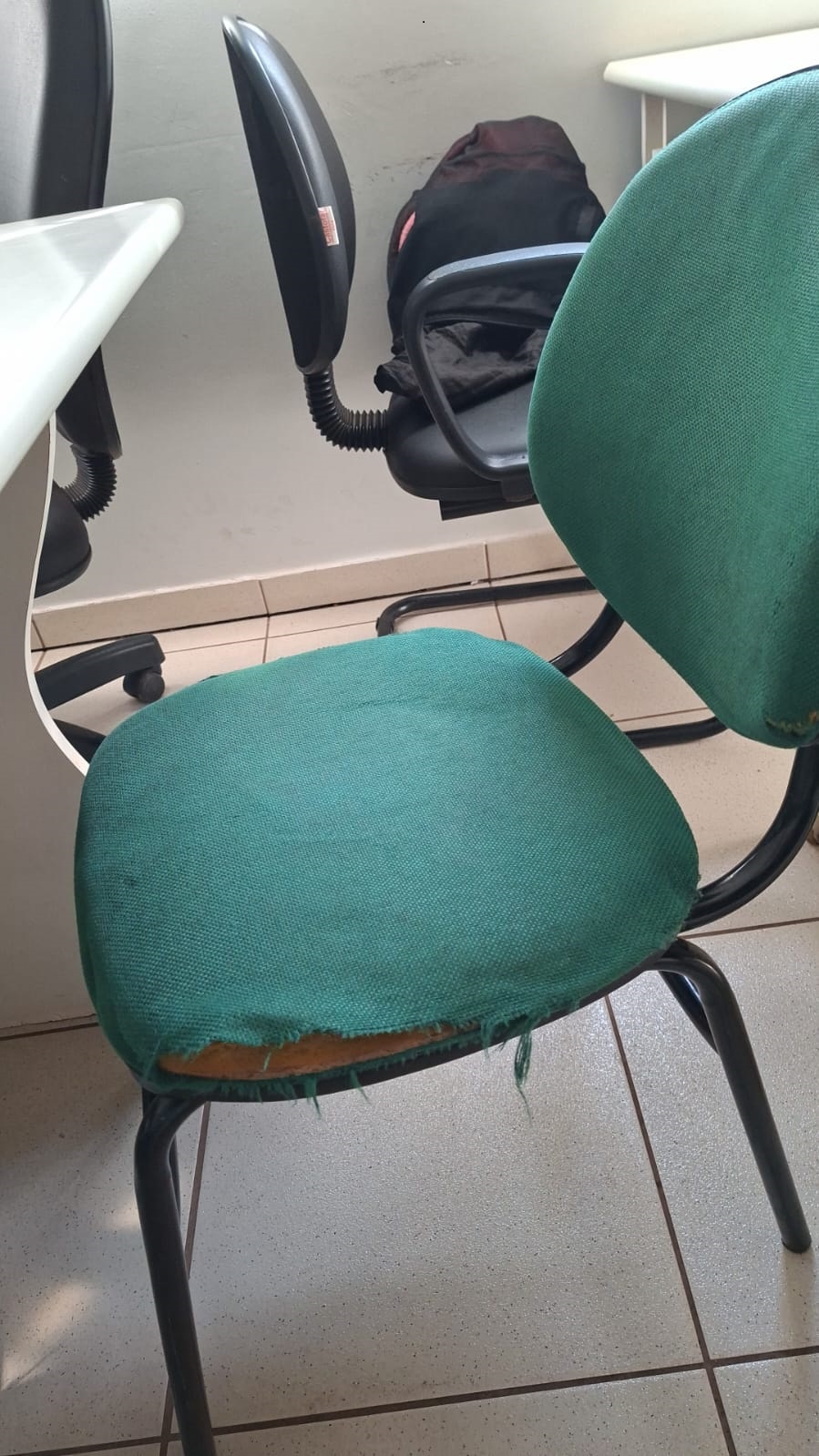 REPARADOR(A) DE MÓVEIS