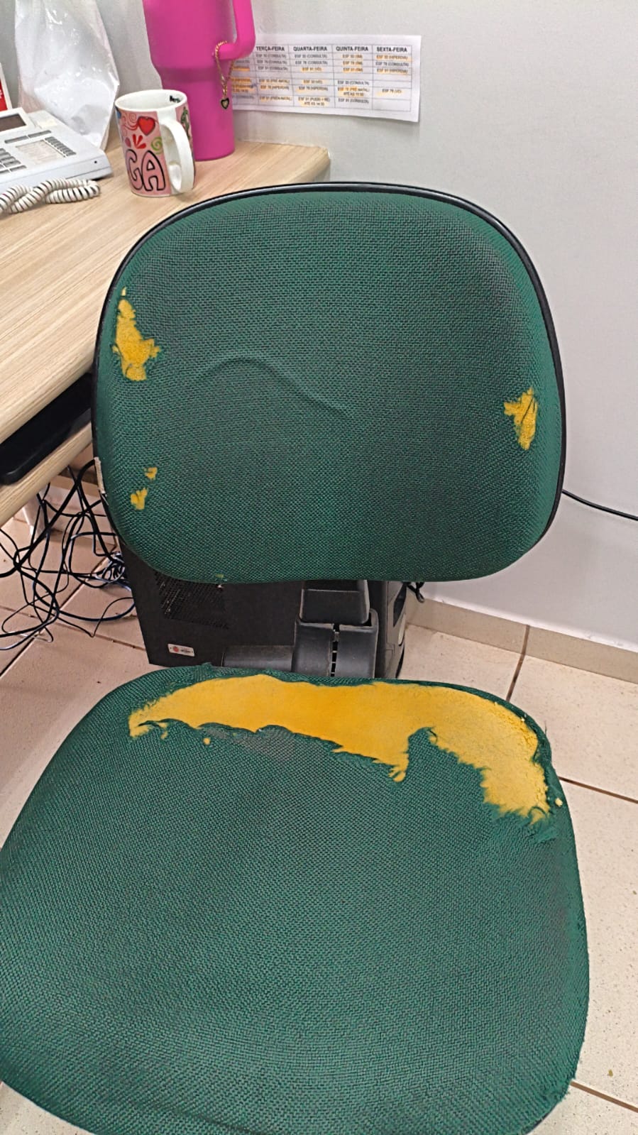 REPARADOR(A) DE MÓVEIS