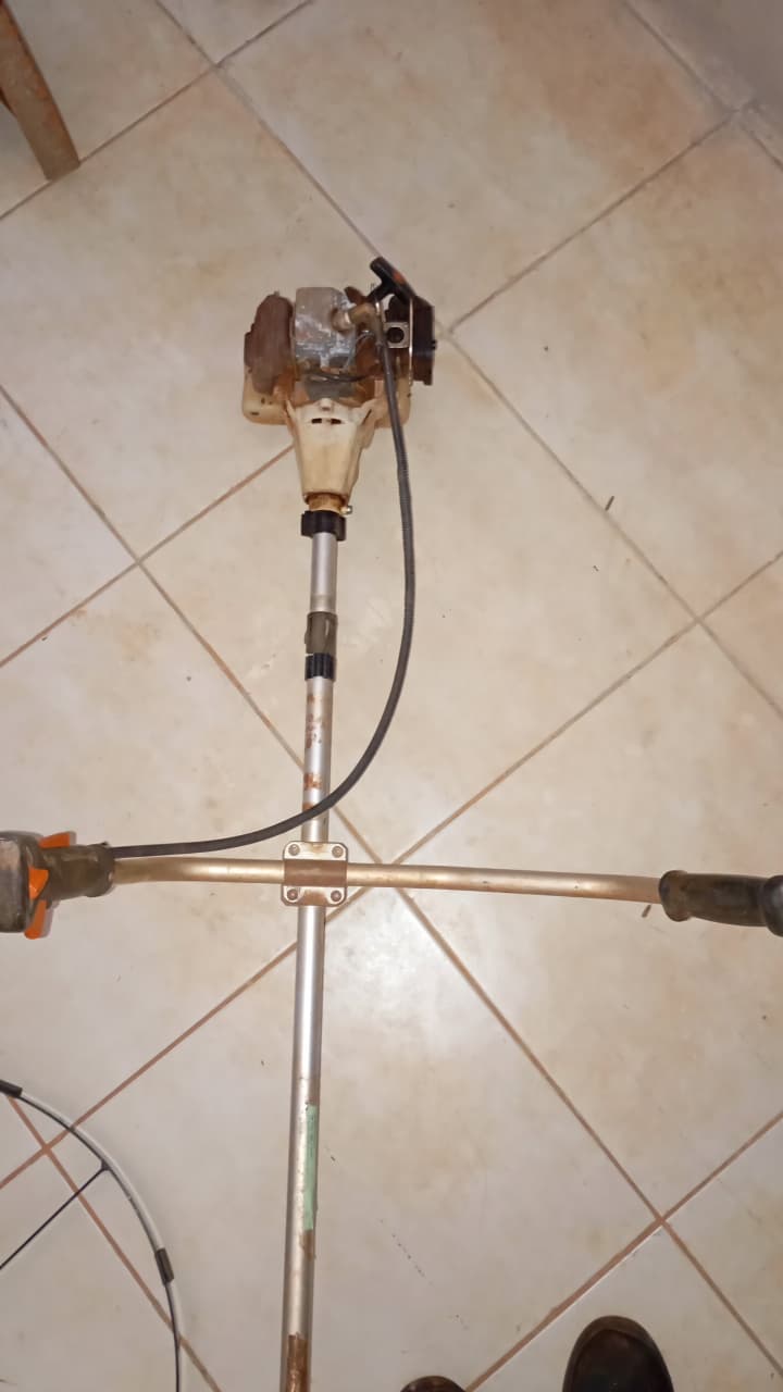 INSTALADOR(A) DE MÁQUINAS E EQUIPAMENTOS INDUSTRIAIS