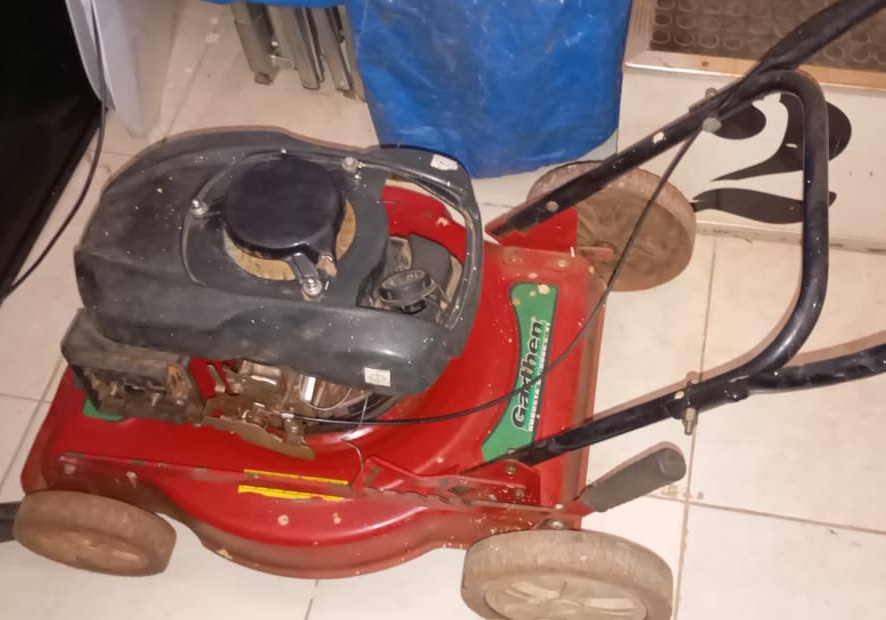 INSTALADOR(A) DE MÁQUINAS E EQUIPAMENTOS INDUSTRIAIS
