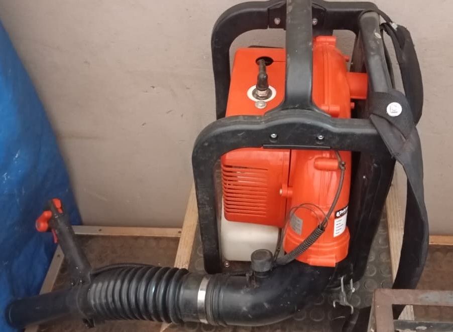 INSTALADOR(A) DE MÁQUINAS E EQUIPAMENTOS INDUSTRIAIS