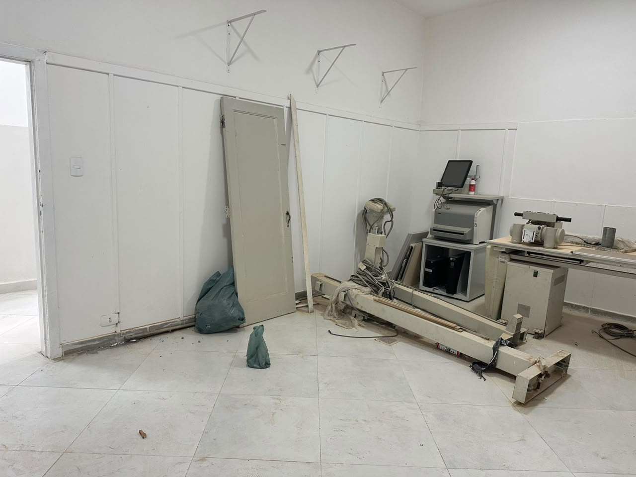 REPARADOR(A) DE EQUIPAMENTOS MÉDICO-HOSPITALARES NÃO ELETRÔNICOS