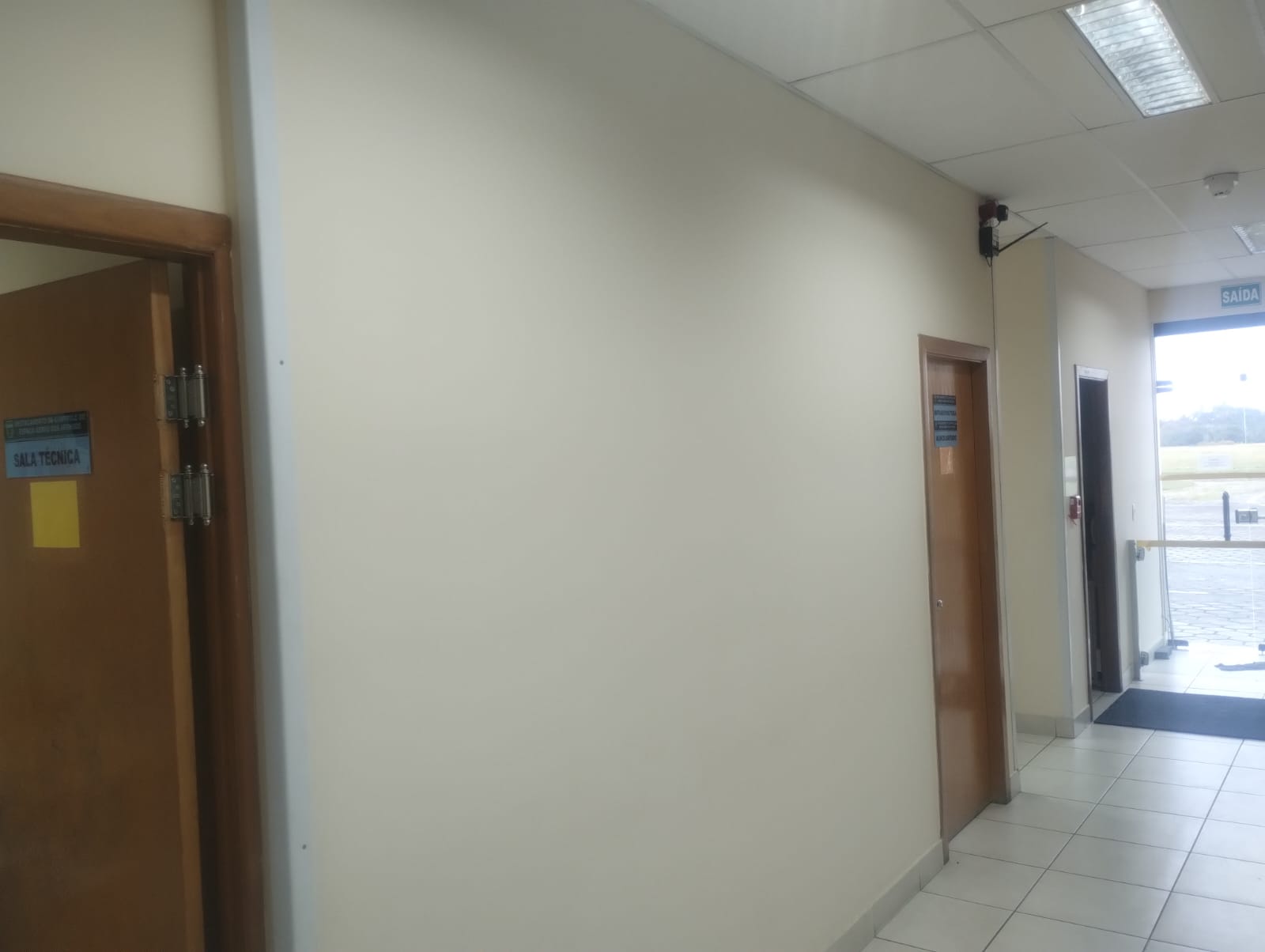 INSTALADOR(A) DE PAINÉIS PUBLICITÁRIOS