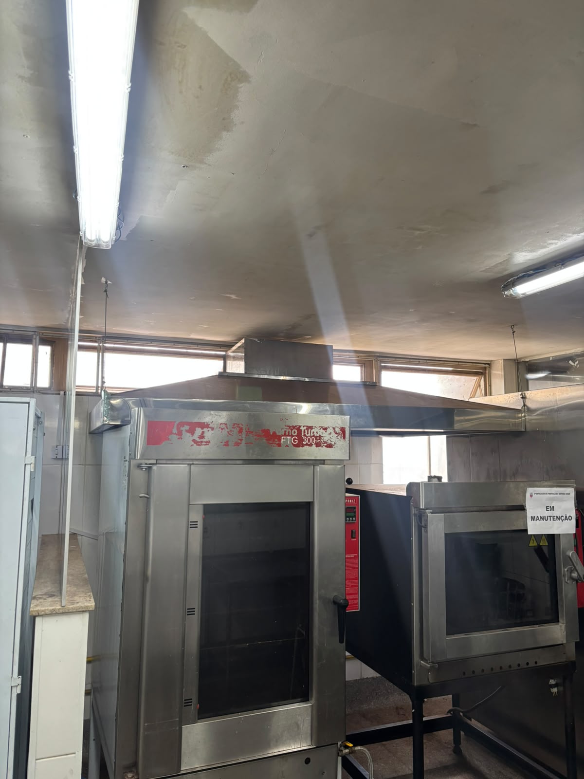 REPARADOR(A) DE MÁQUINAS E APARELHOS DE REFRIGERAÇÃO E VENTILAÇÃO PARA USO INDUSTRIAL E COMERCIAL