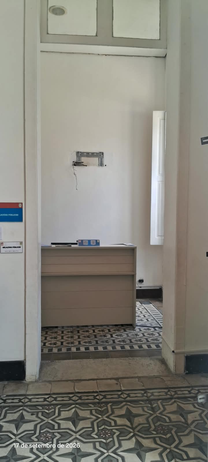 ARTESÃO(Ã) EM VIDRO INDEPENDENTE