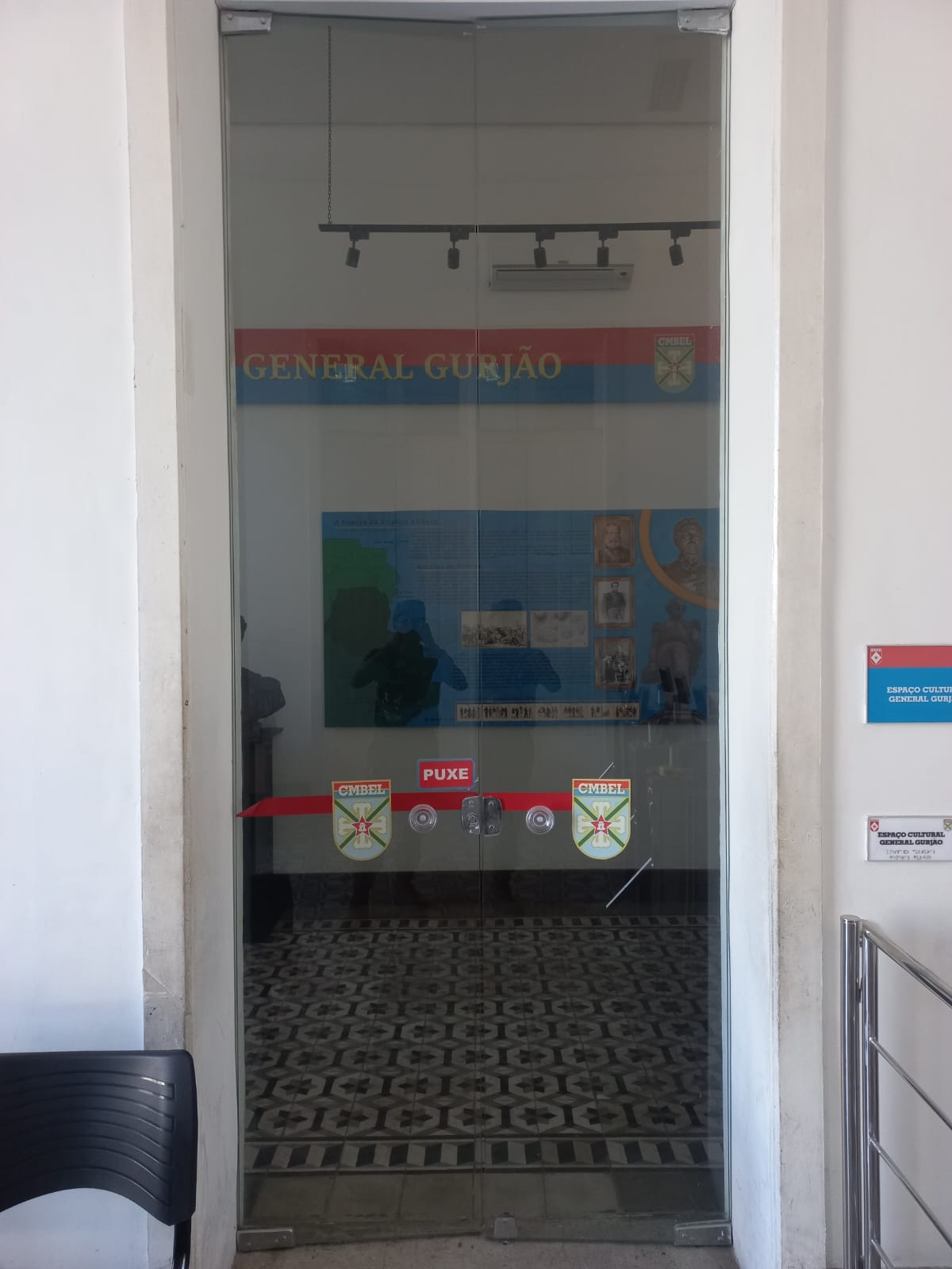 ARTESÃO(Ã) EM VIDRO INDEPENDENTE