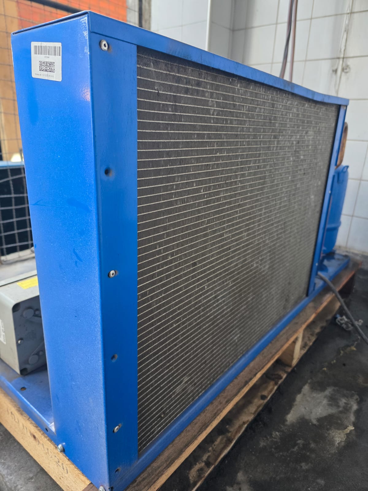 REPARADOR(A) DE MÁQUINAS E APARELHOS DE REFRIGERAÇÃO E VENTILAÇÃO PARA USO INDUSTRIAL E COMERCIAL