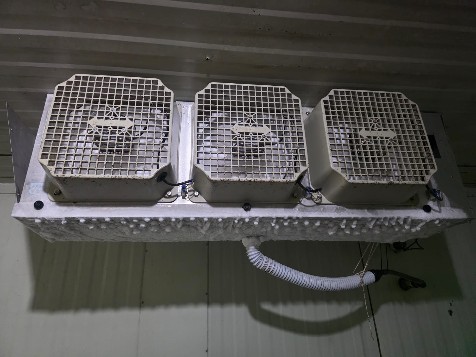 REPARADOR(A) DE MÁQUINAS E APARELHOS DE REFRIGERAÇÃO E VENTILAÇÃO PARA USO INDUSTRIAL E COMERCIAL