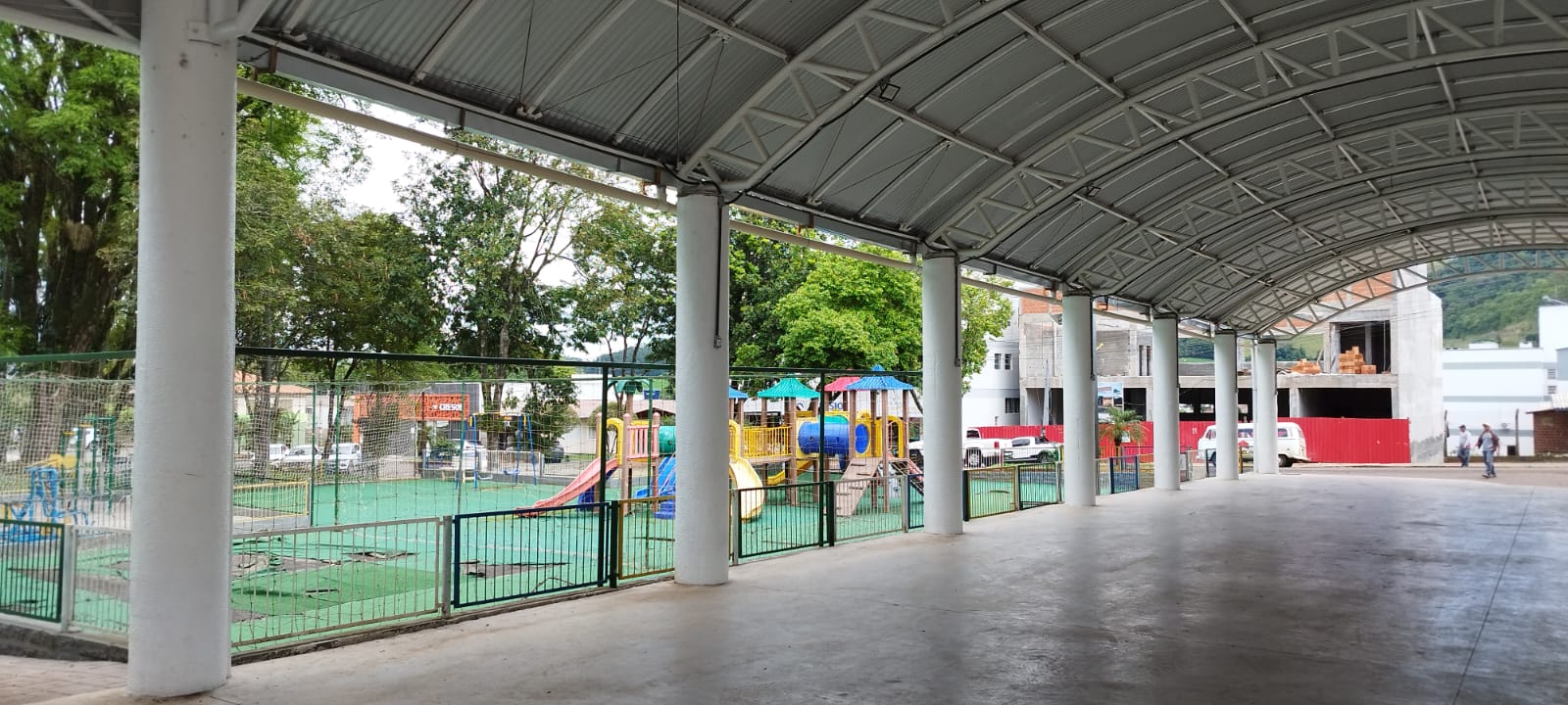 ELETRICISTA EM RESIDÊNCIAS E ESTABELECIMENTOS COMERCIAIS INDEPENDENTE