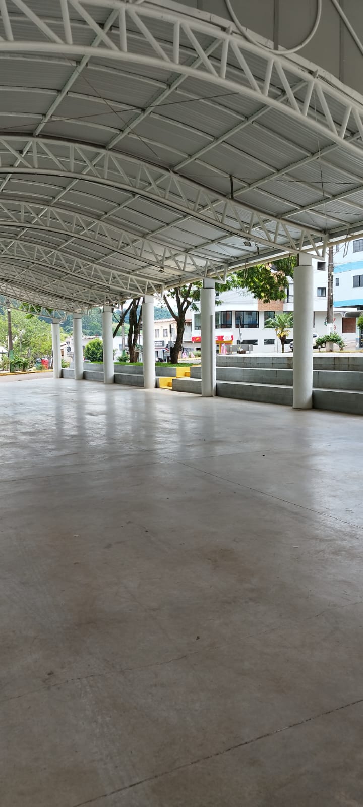 ELETRICISTA EM RESIDÊNCIAS E ESTABELECIMENTOS COMERCIAIS INDEPENDENTE