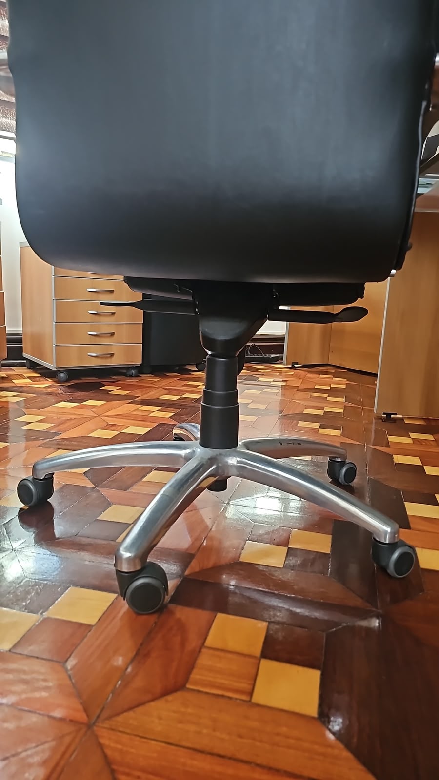 REPARADOR(A) DE MÓVEIS