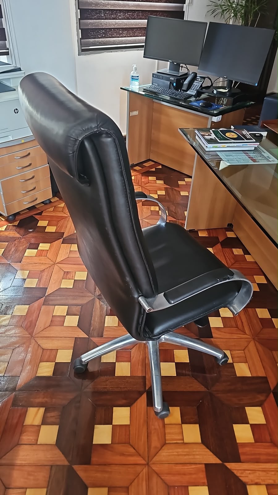 REPARADOR(A) DE MÓVEIS