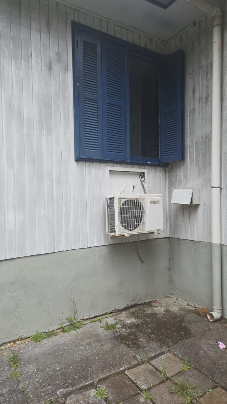 INSTALADOR(A) E REPARADOR(A) DE SISTEMAS CENTRAIS DE AR CONDICIONADO, DE VENTILAÇÃO E REFRIGERAÇÃO